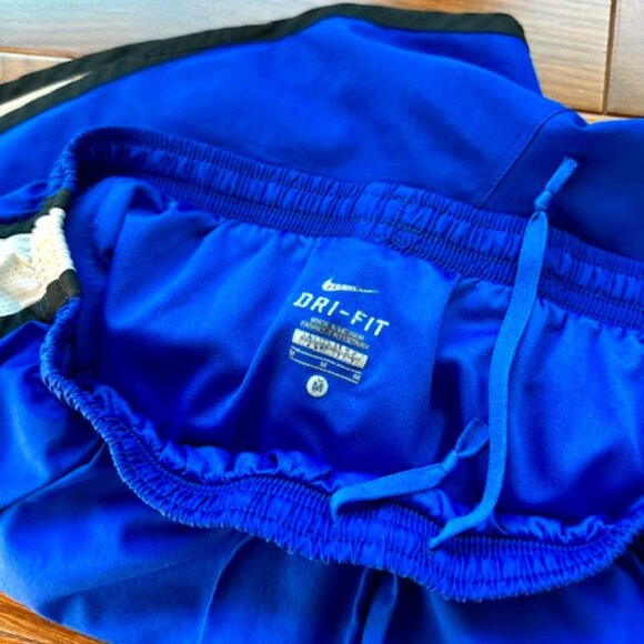 LIKE NEW Nike Women’s Dry Fit Running Shorts Size Medium Blue/Black/White - Picture 6 of 6